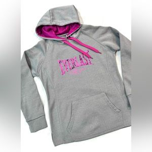 Women’s Everlast hoodie size M.